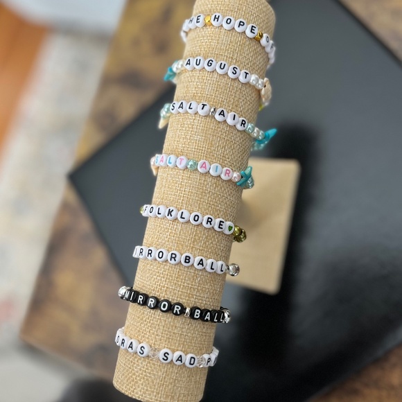 Taylor Swift Eras Tour Friendship Bracelets - Picture 1 of 12